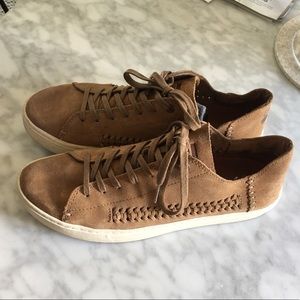 Toms suede tan sneakers sz 9